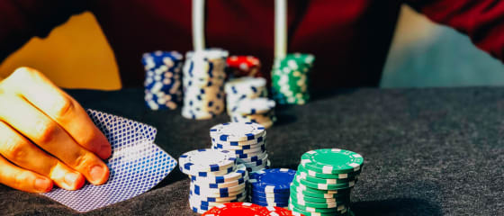 Kötelező tippek a játékosok számára az élő pókerversenyek megnyeréséhez